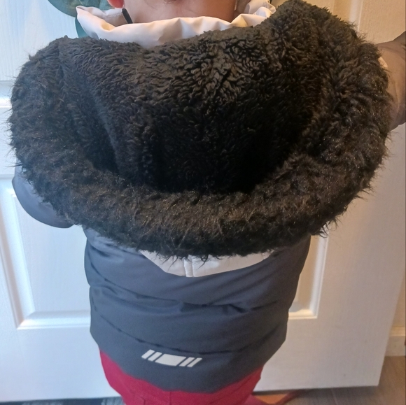 Member's Mark • Toddler Boy's Wind Resistant Faux-Fur Hood Puffer Jacket Coat - Picture 15 of 16